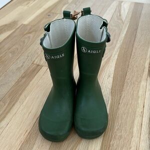 Aigle green toddler Wellington rain boots size 8/EU25 (boys and girls)
